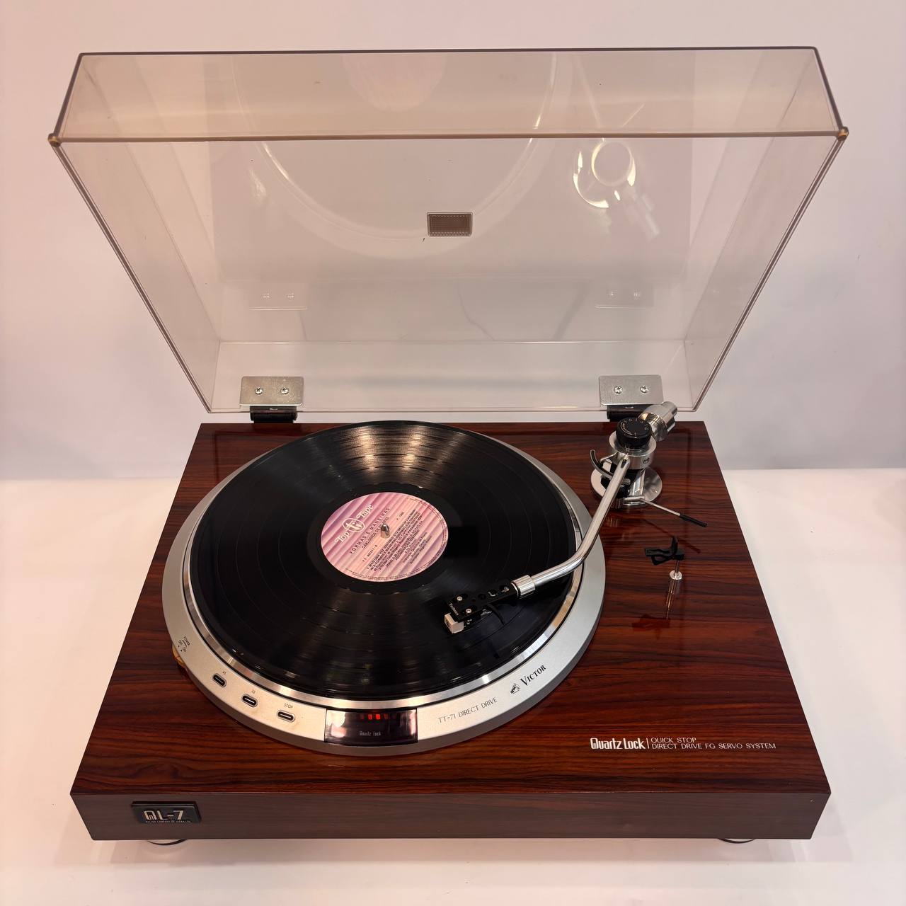 Victor QL-7 Проигрыватель винила