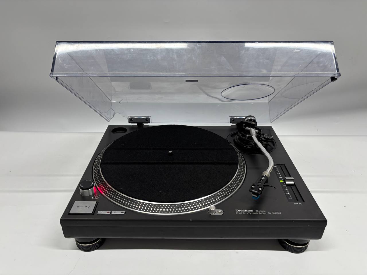 Technics SL-1200MK2 Проигрыватель винила