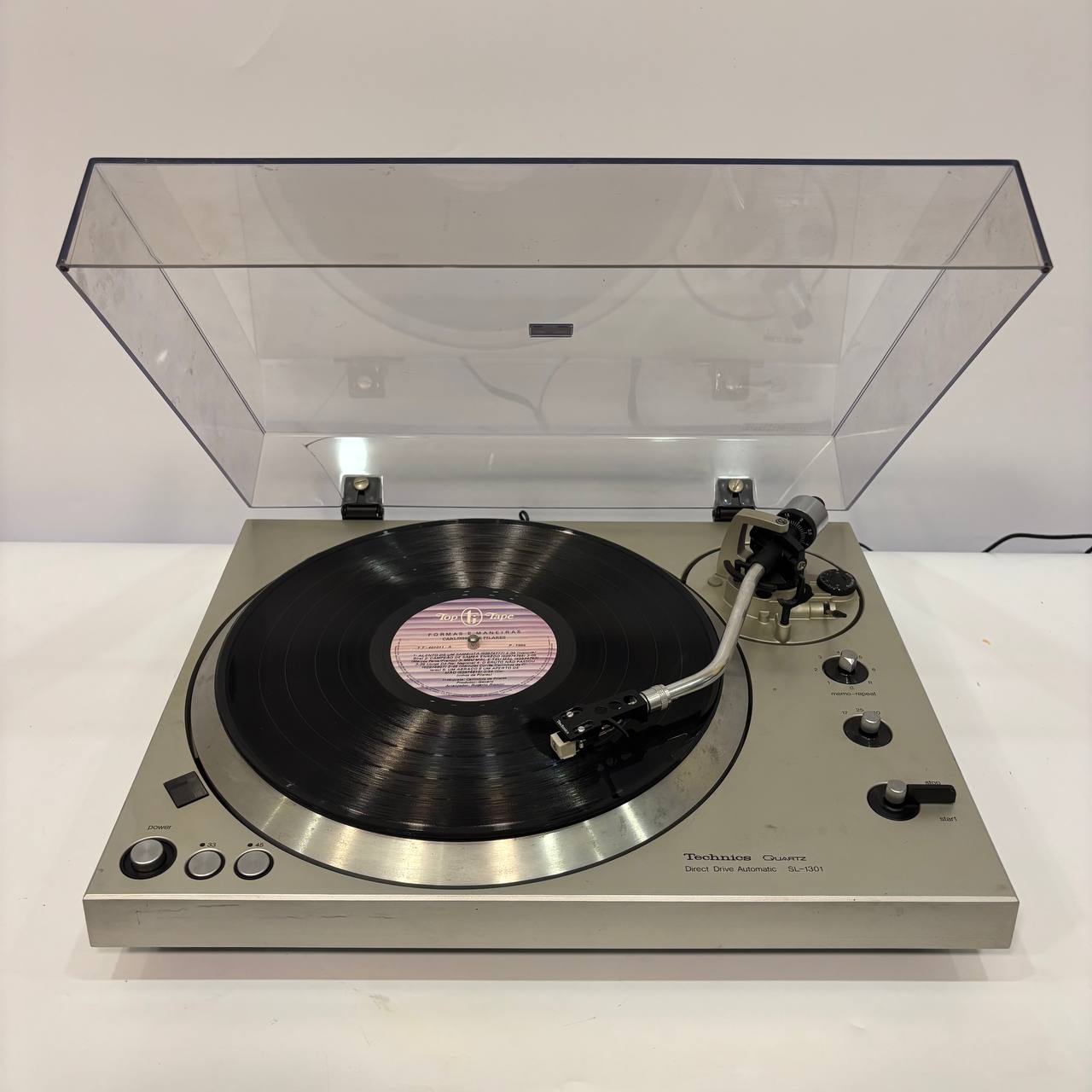 Technics SL 1301 Проигрыватель винила