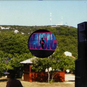 Relaxin' With Lolina